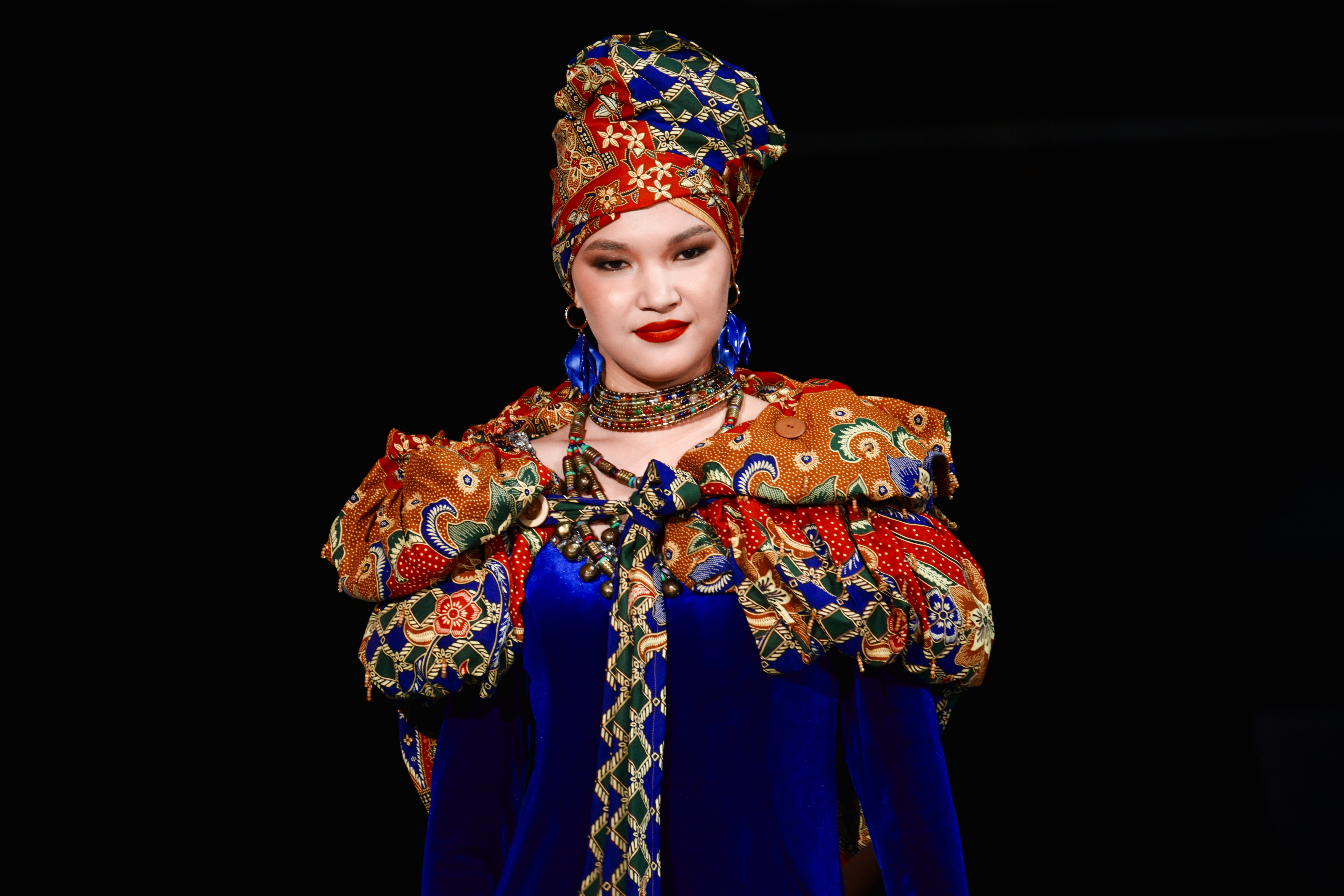 В рамках КазаньФорум дизайнеры со всего мира показали свои коллекции на Modest Fashion Day 2026
